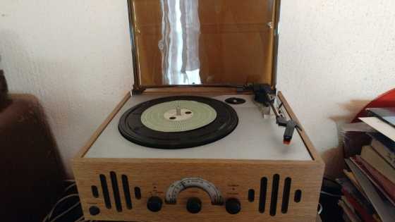 Combined turntable and tuner for SALE