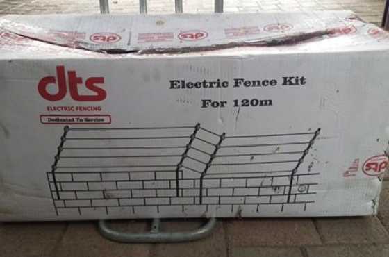 Complete new DTS electric fence kit in Kempton Park.