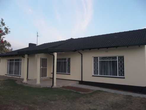 COMPLETELY RENOVATED ELSPARK GERMISTON HOME