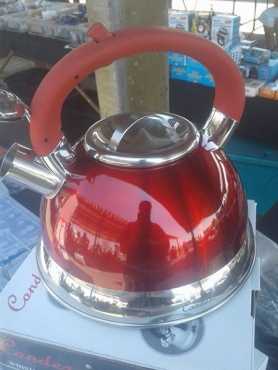 Condere whistling kettle