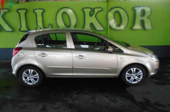 Corsa 1.4 Essentia