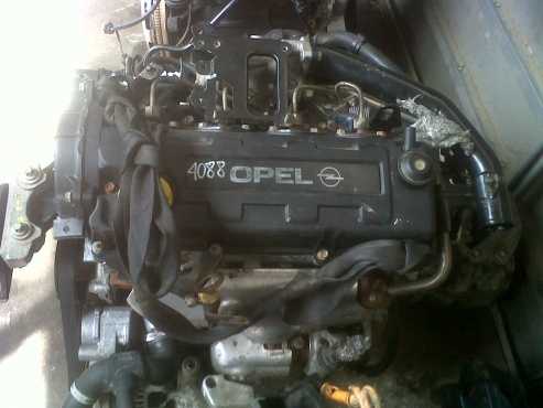 Corsa 1.7 Diesel Engin for sale