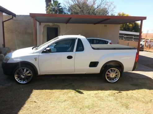 CORSA BAKKIE 1.4