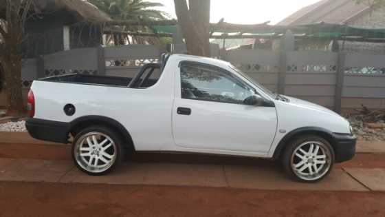 Corsa Bakkie 1.7turbo 2003
