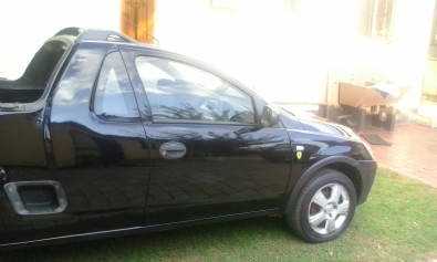 CORSA BAKKIE 2005 MODEL