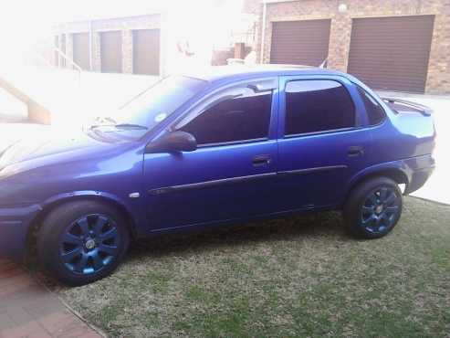 Corsa opel cross 1.6 for sale in Kempton park area