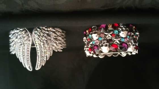 Costume Jewellery - Skull bracelet  Angel Wing Bracelet