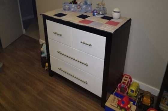 Cot, Under Drawer and Large Compactum