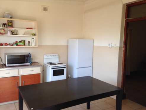 Cottages and Single bedroom in Melville