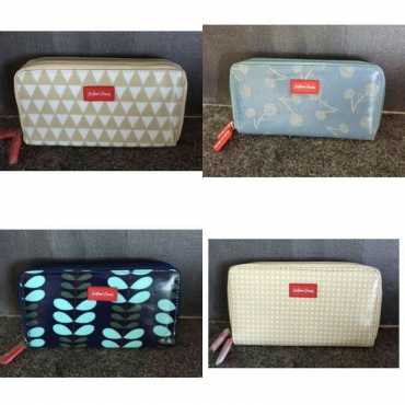 Cotton road purses.