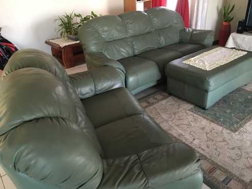 Couch set