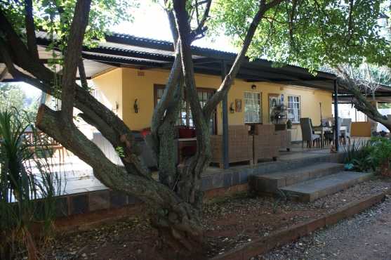 Country House - fully furnished home on plot in Tierpoort, Pretoria East