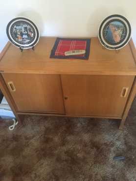 credenza oak