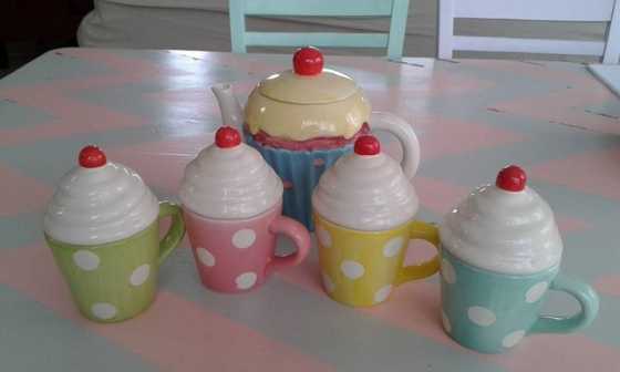 Cupcake Tea Set