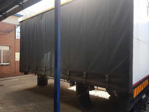 Curtain rail for 8 ton truck