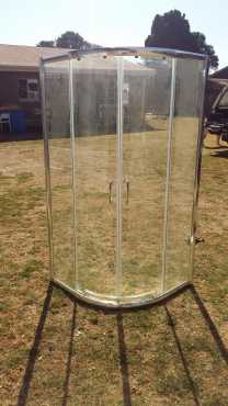 Curved Glass Shower Doors