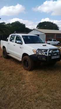 D V D 4X2 TOYOTA HILUX 3L 2008 MODEL BARGIN