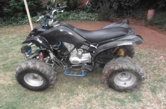 Dacar water cooled four stroke 200cc four wheeler