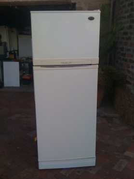 Daewoo Double Door FridgeFreezer 386L