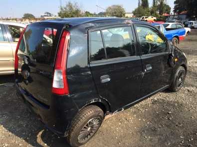 DAIHATSU CHARADE 2004 SPARES