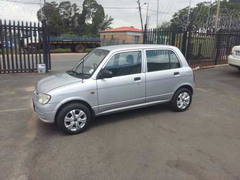 daihatsu cuore 2002 model