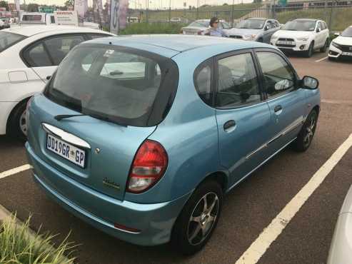 DaihatsuSirion2004Auto