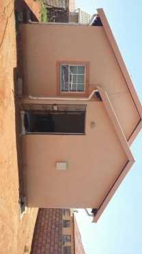 Dawn park - 3 bedroom house to rent ..R4500  Deposit (1 month rent )