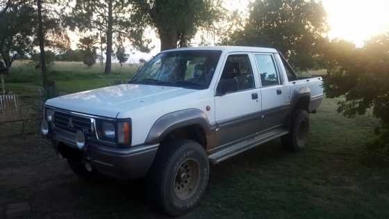 DCab Colt Rodeo 4x4 with a 3000i V6 Ford engin