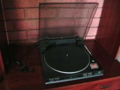 De Luxe  Vinyl Recordplayer