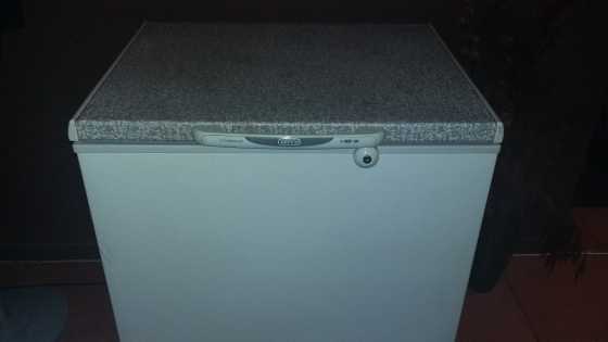 Defy 195 liter Chest Freezer