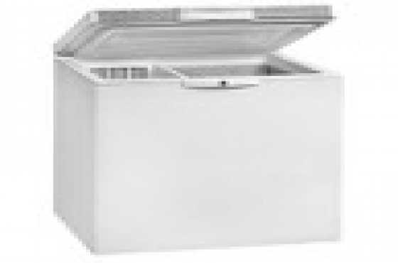 Defy 210L Deep freezer