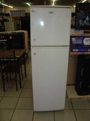 Defy 260 lt fridge