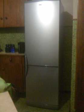 Defy 380L Double door fridgefreezer