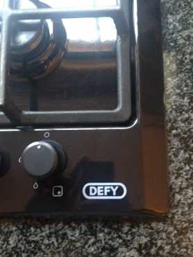 Defy 4 hob gas stove