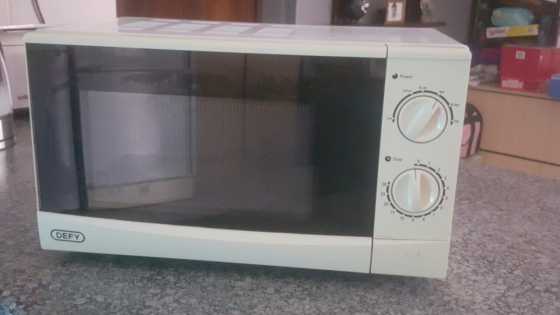 Defy microwave dmo 348