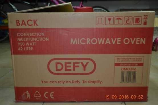 Defy Microwave Oven