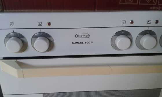 DEFY Slim line 600 S Under counter Oven with 4 Plate Hub for Sale