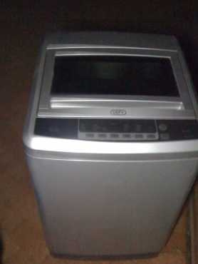 Defy Top loader washing machine 8kg LIKE NEW