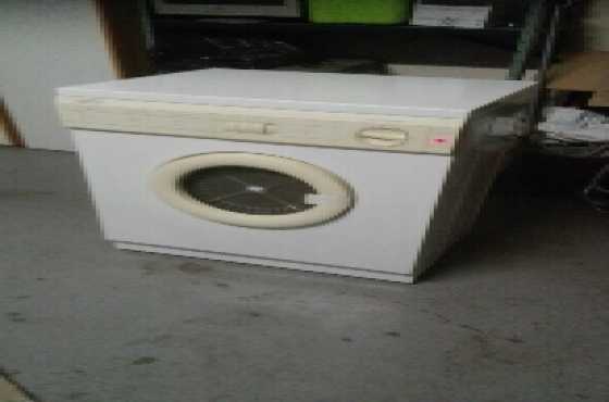 Defy tumble dryer