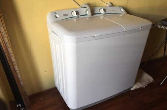 DEFY WASHING MACHINE