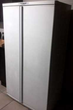 Defy white double door standing fridgefreezer