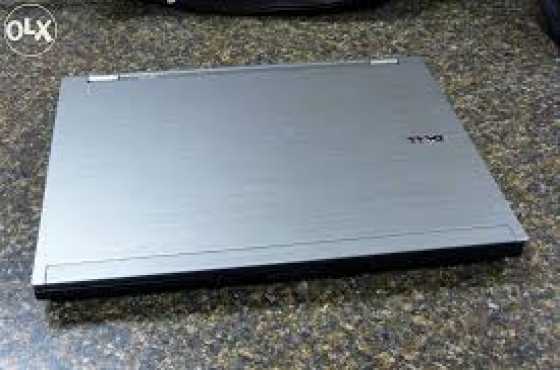 Dell latitude core i5 very clean r2200