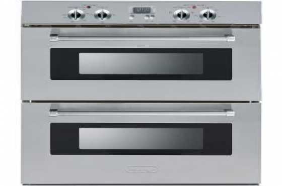 DELOGHI OVEN DOUBLE OVEN BRAND NEW R5999.99