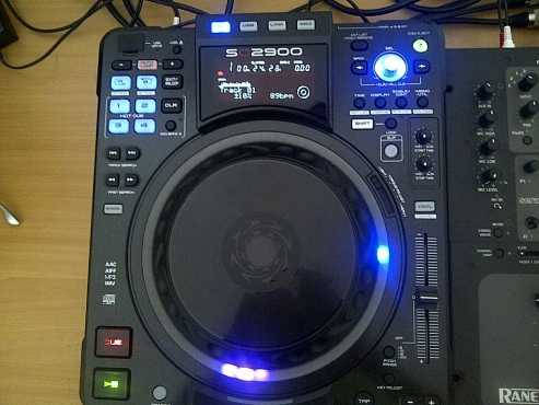 Denon SC2900 Digital Media Turntable amp DJ Controller