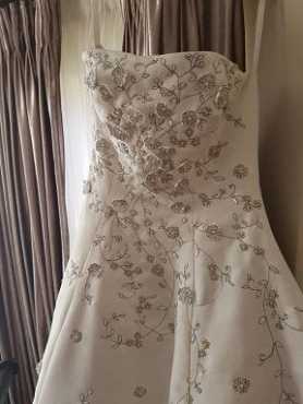 Designers Wedding Dress SIze 34