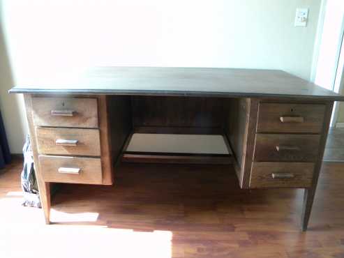 Desk - 6 Drawer