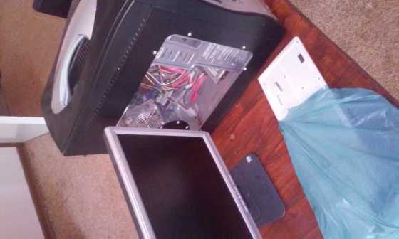 Desktop with Screen for sale