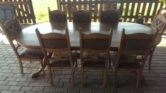 Dining room set 8 x seater  3 x cabinets