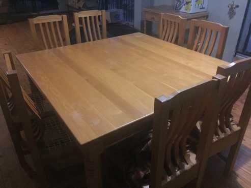 Dining room set - Solid Oak