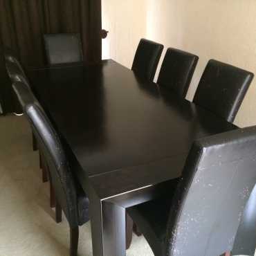 Dining Room Suite (Value R32 950)